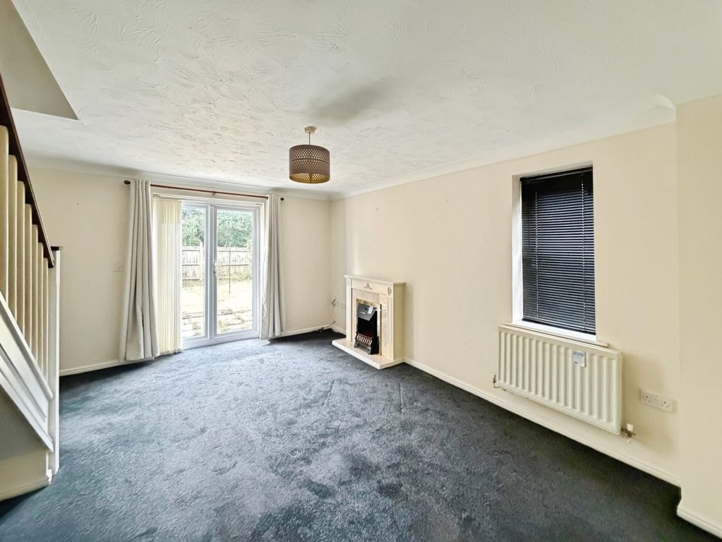 Property photo 3 of 8 Pbox-Img.Jpg
