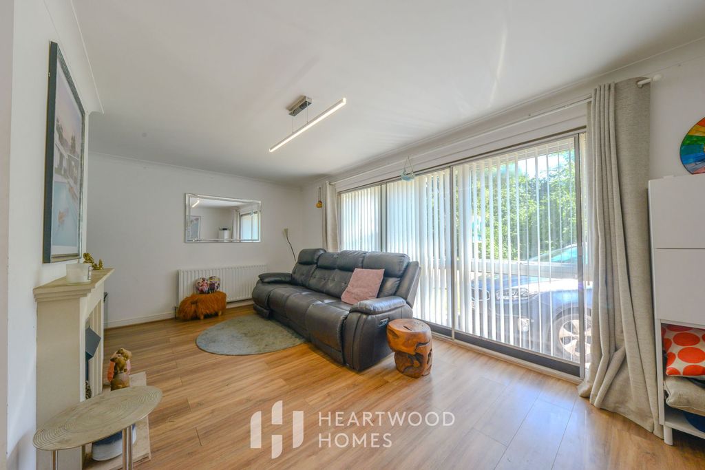 Property photo 3 of 18