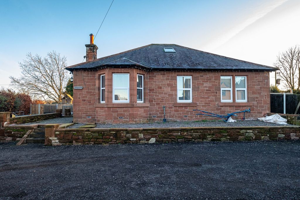 Property photo 1 of 31