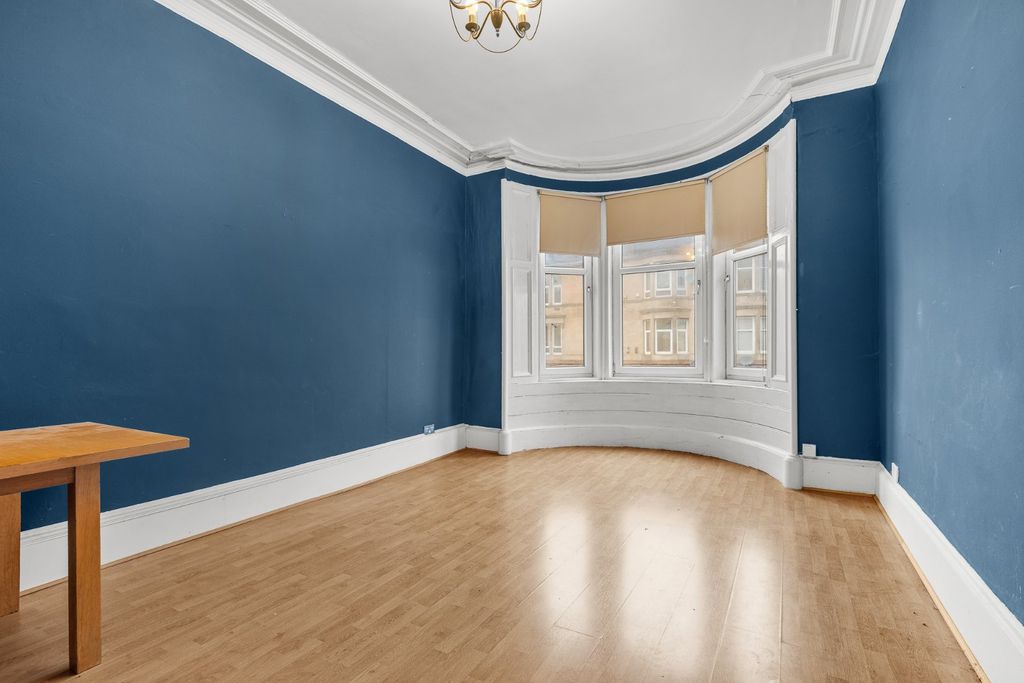 Property photo 3 of 16 Picture 3