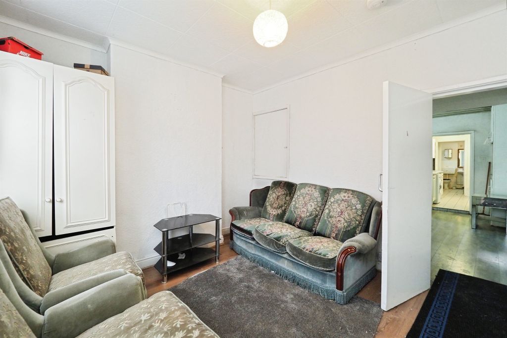 Property photo 2 of 20