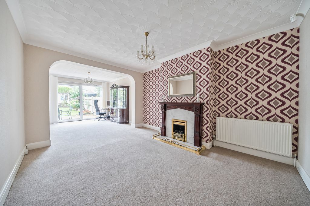 Property photo 2 of 35 1354764-4-68Ca95d...