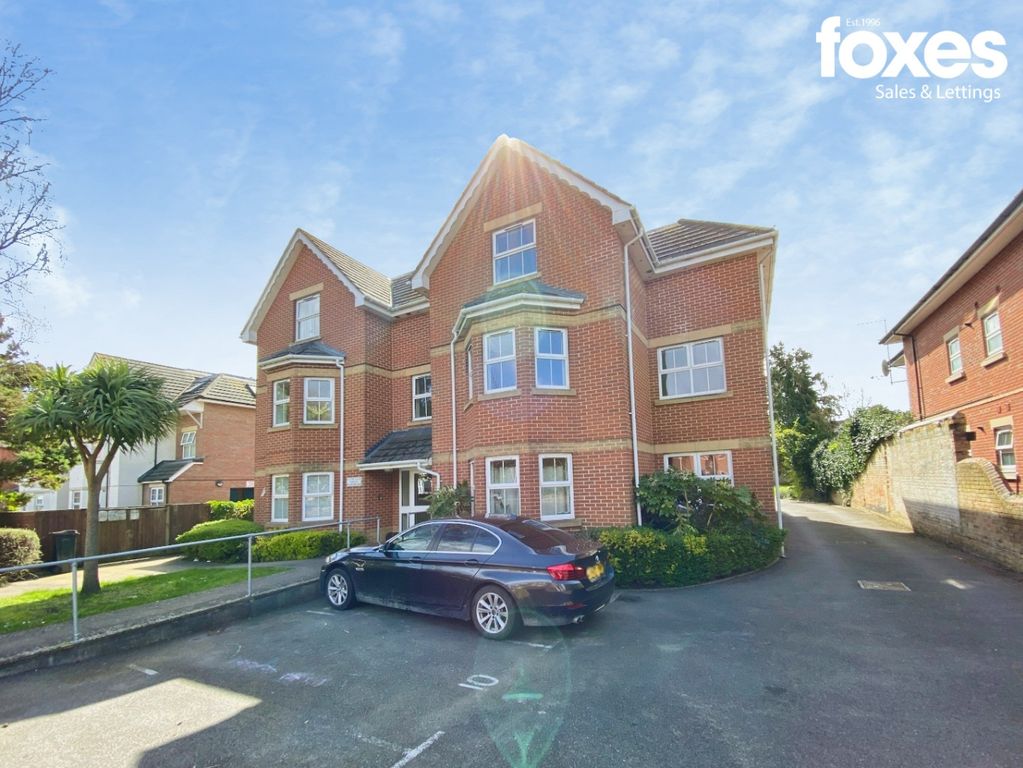 Property photo 1 of 9 4955910