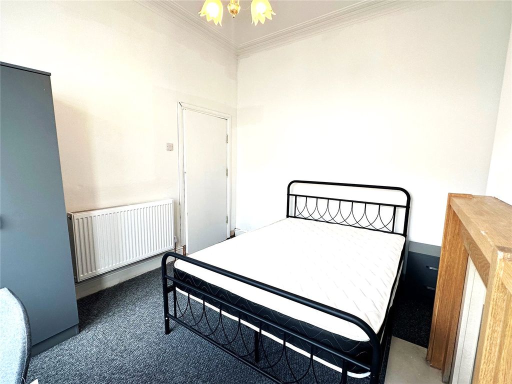 Property photo 3 of 18 Picture No. 03