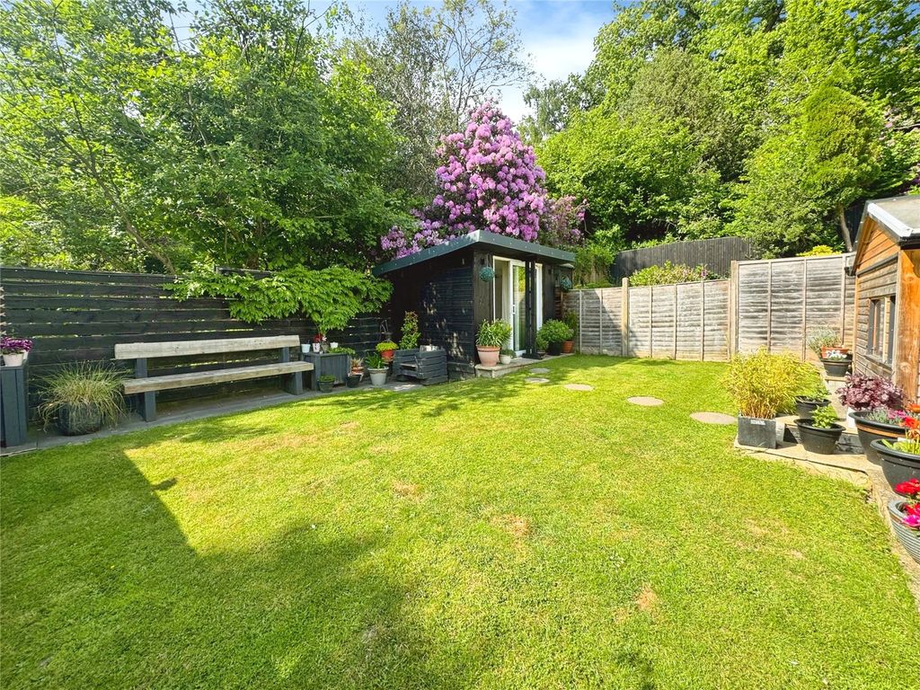 Property photo 3 of 22 Garden