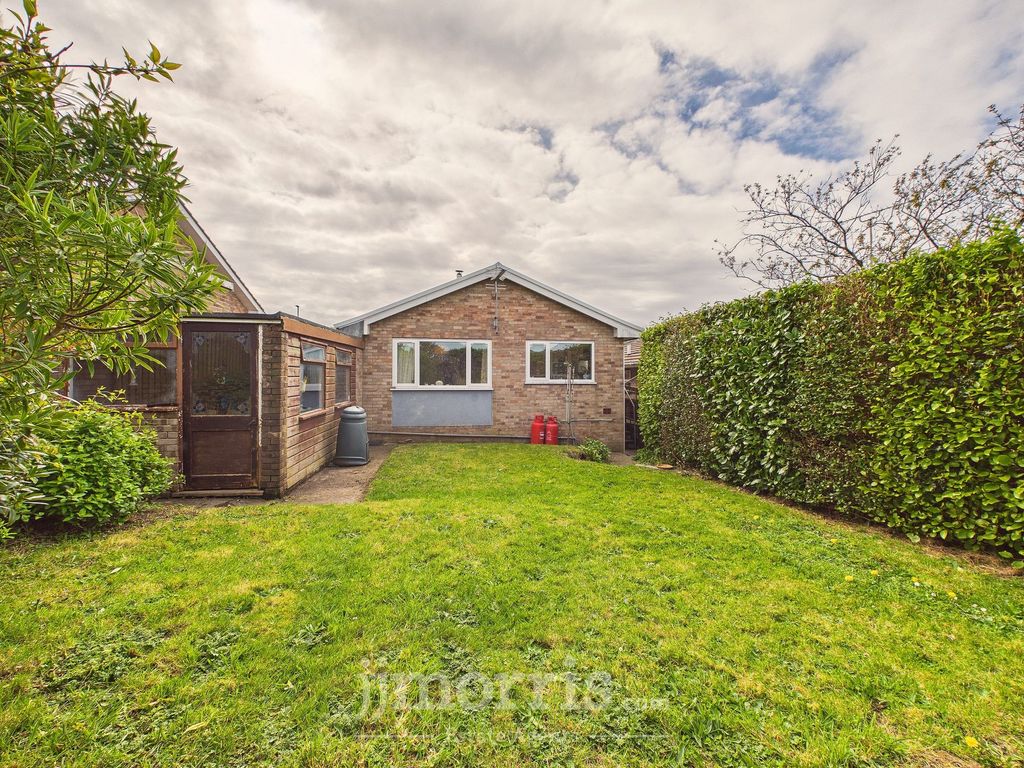 Property photo 2 of 26