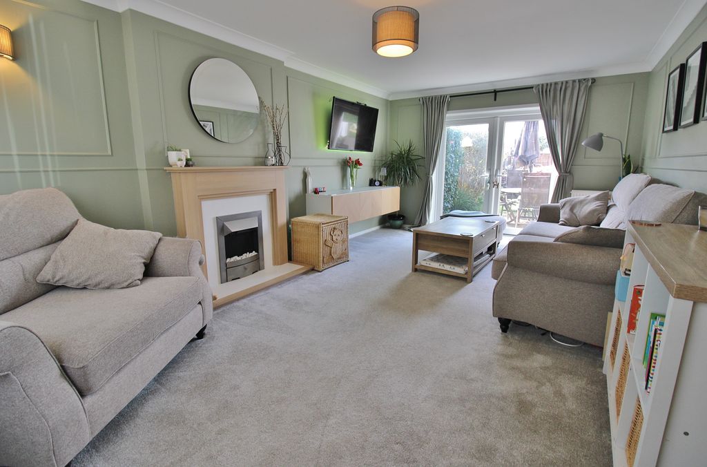 Property photo 3 of 16