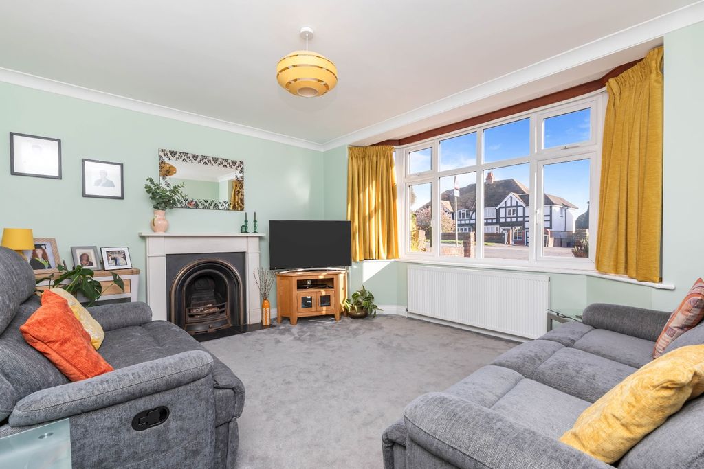 Property photo 2 of 16 5008223