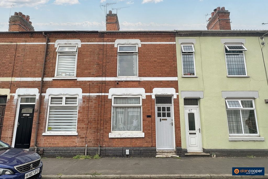 Property photo 1 of 10 4402641