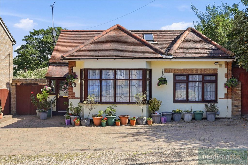 Property photo 1 of 25 Picture No. 06
