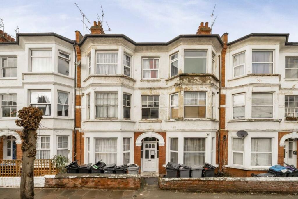 Property photo 1 of 4