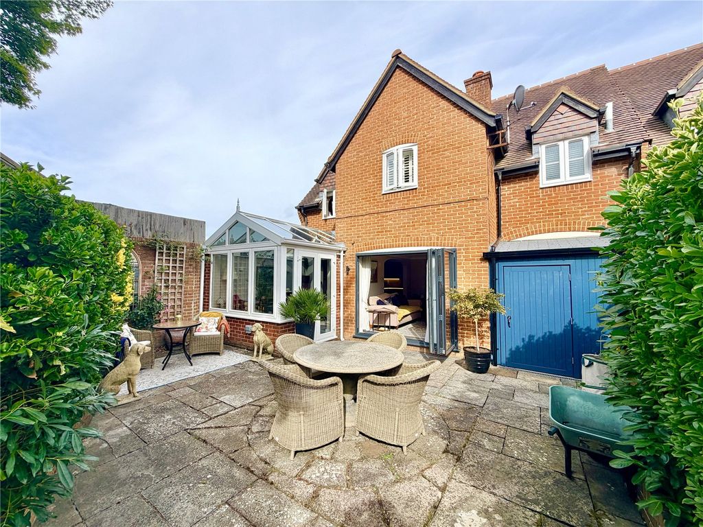 Property photo 2 of 16 Picture No. 28