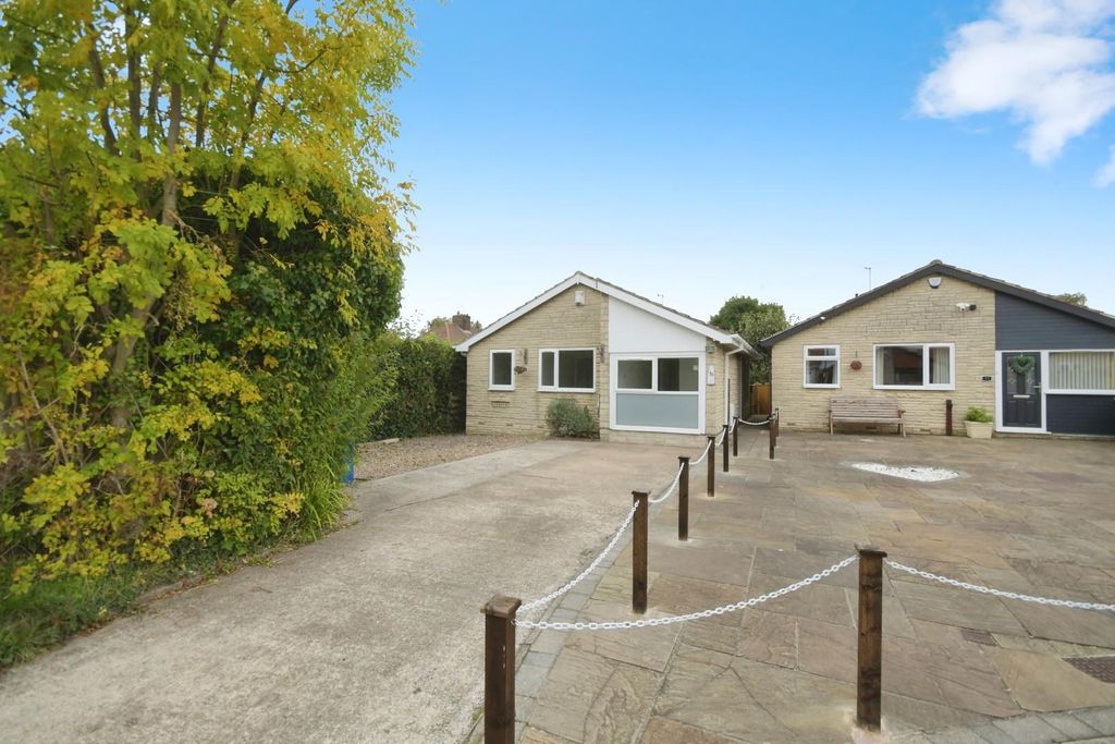 Property photo 1 of 16 Front.Jpg