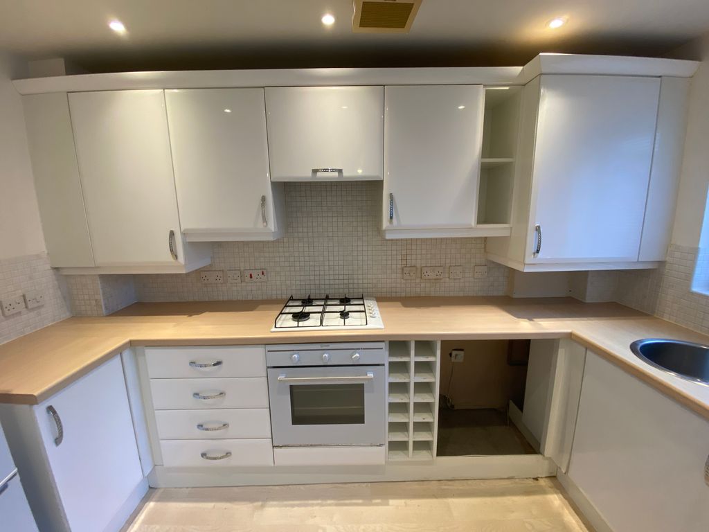 Property photo 3 of 5