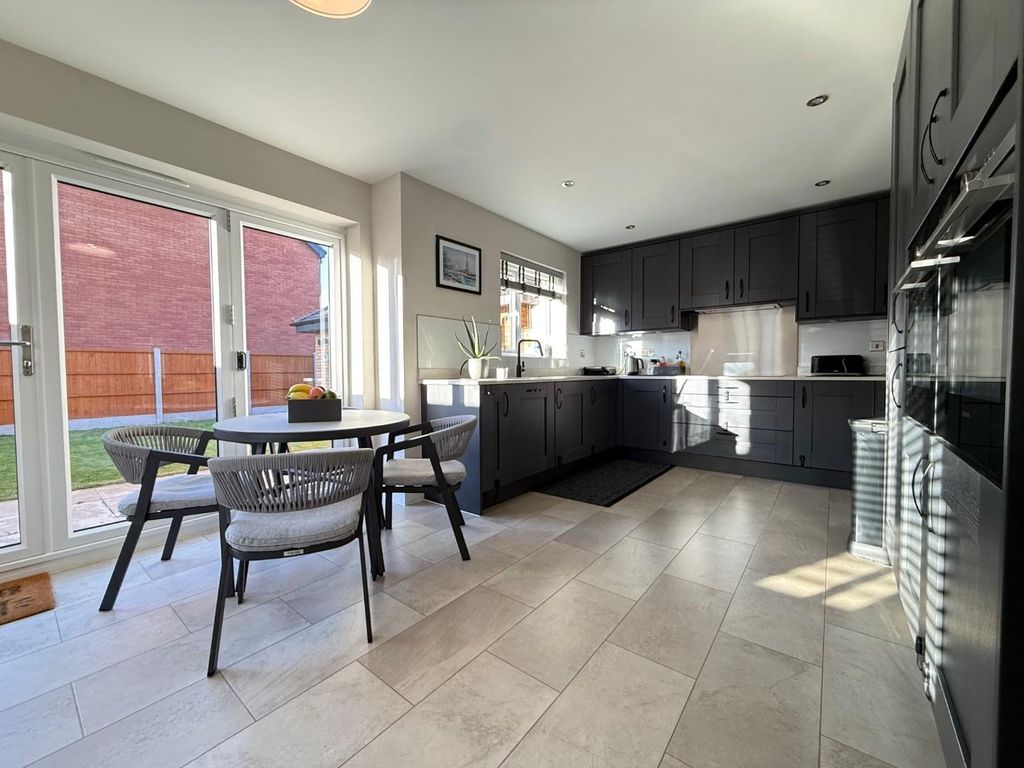 Property photo 2 of 22 3.Jpg