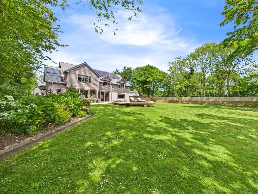 Property photo 2 of 53 Picture No. 54