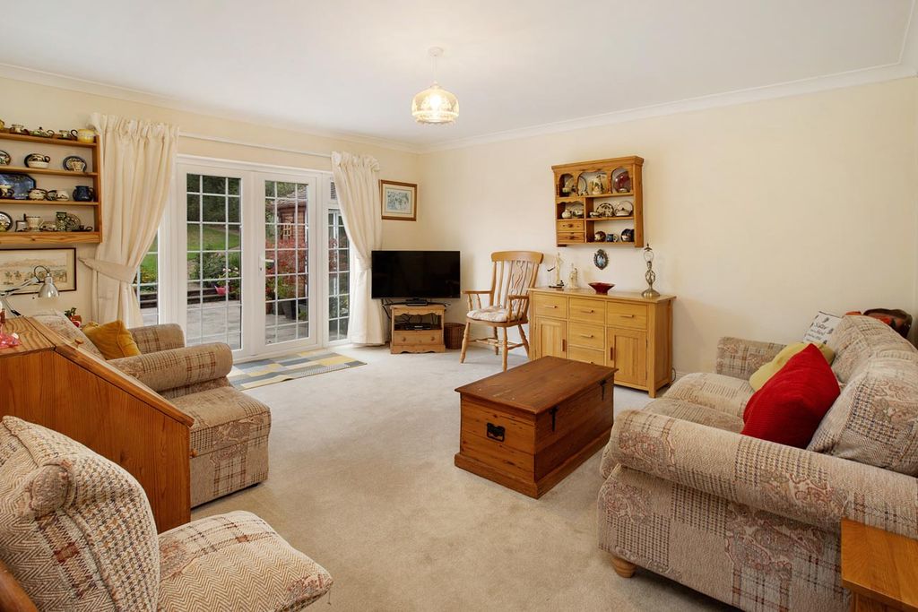 Property photo 2 of 14 Photo 10