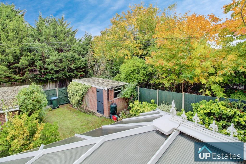 Property photo 2 of 23