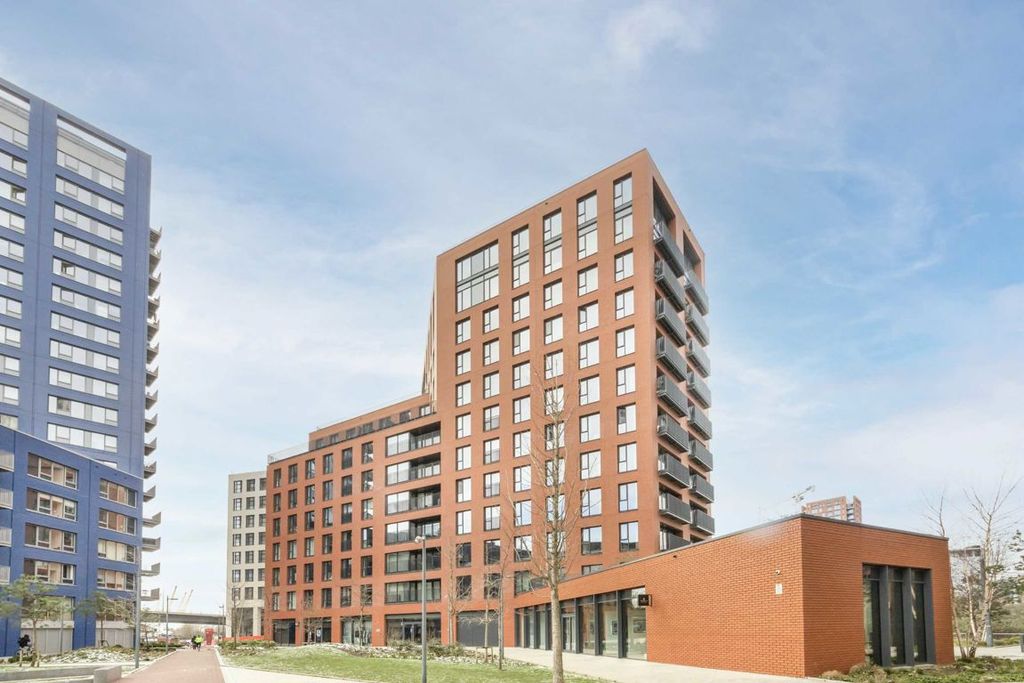 Property photo 1 of 9