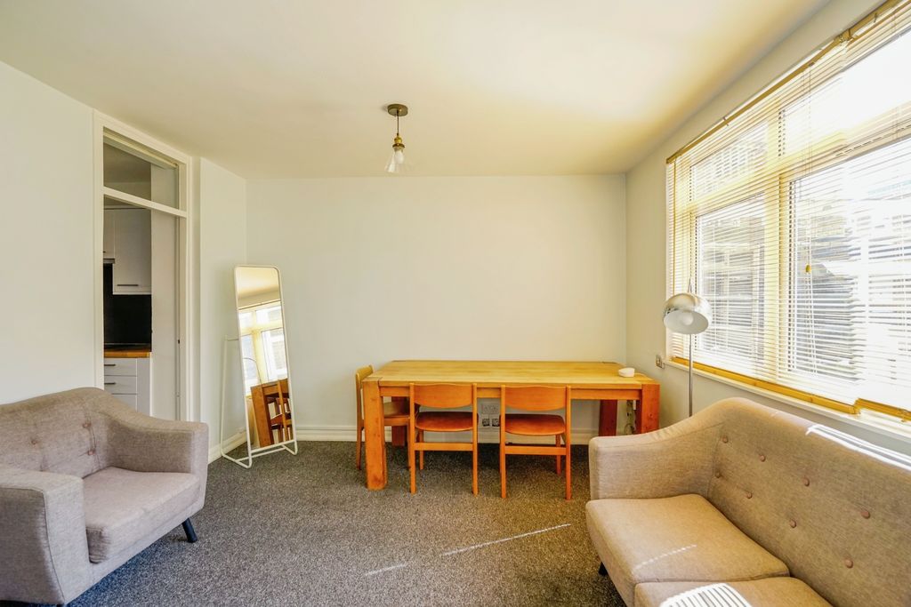 Property photo 3 of 23 Living / Dining Room