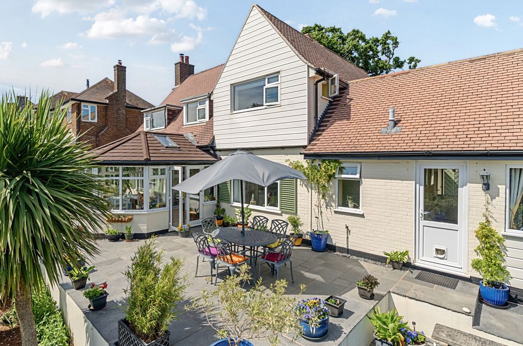 Property photo 1 of 31 1482328-24-6A3Eb3...