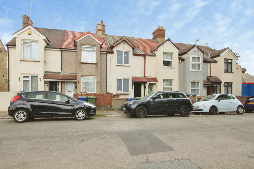 Property photo 1 of 17 External 1.Jpg