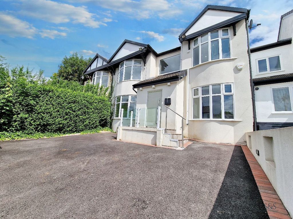 Property photo 1 of 26