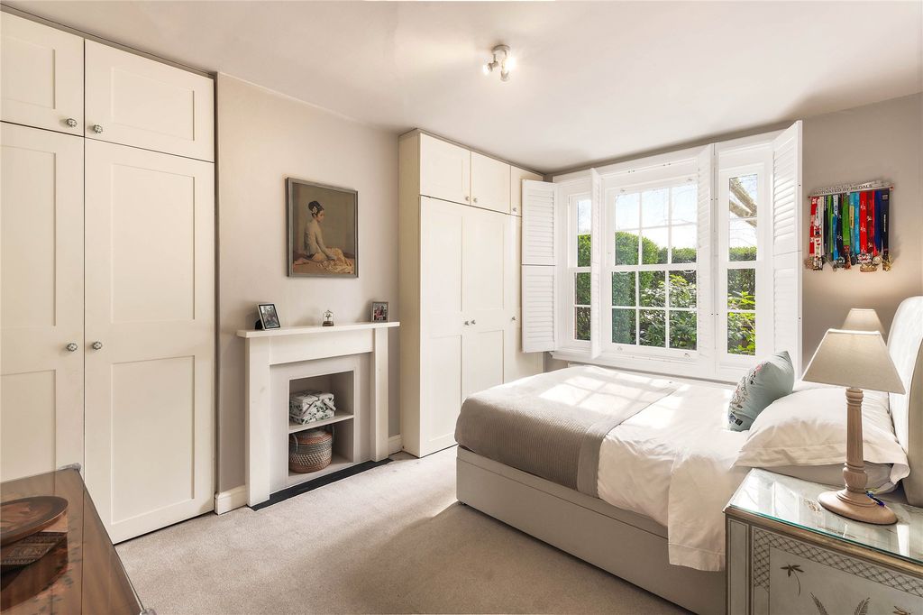 Property photo 2 of 10 Picture No. 12