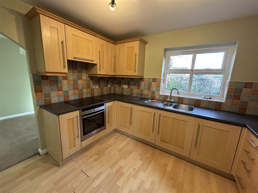 Property photo 3 of 13 Image00018.Jpeg