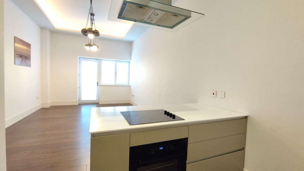 Property photo 1 of 12 Bedroom 1