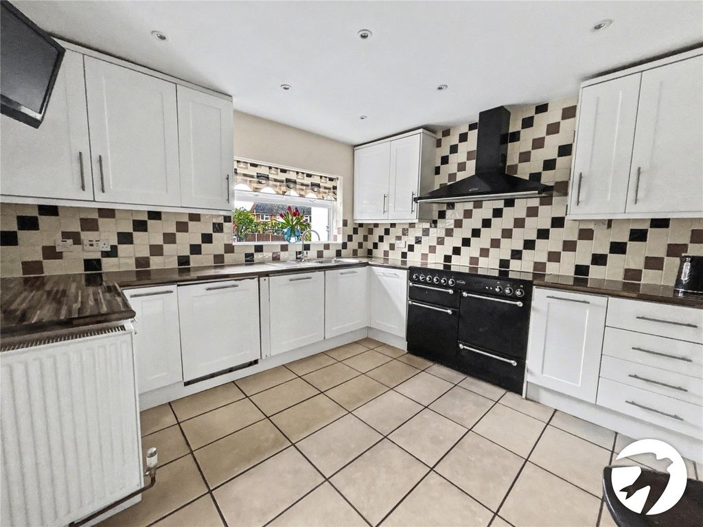 Property photo 3 of 41 Robinson Jackson