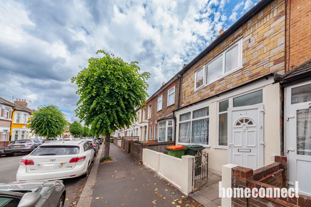 Property photo 1 of 13