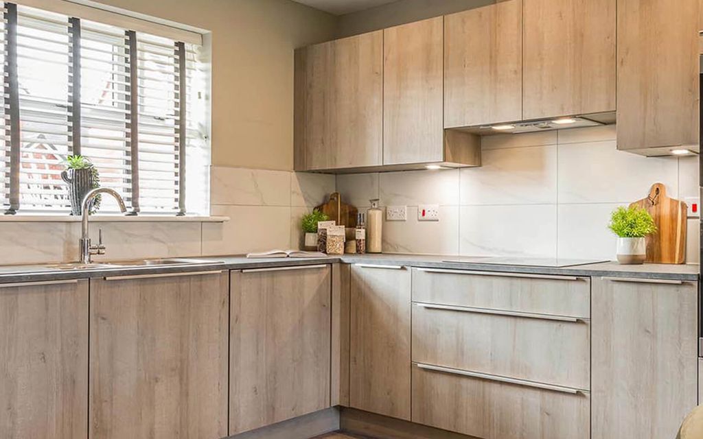 Property photo 2 of 12