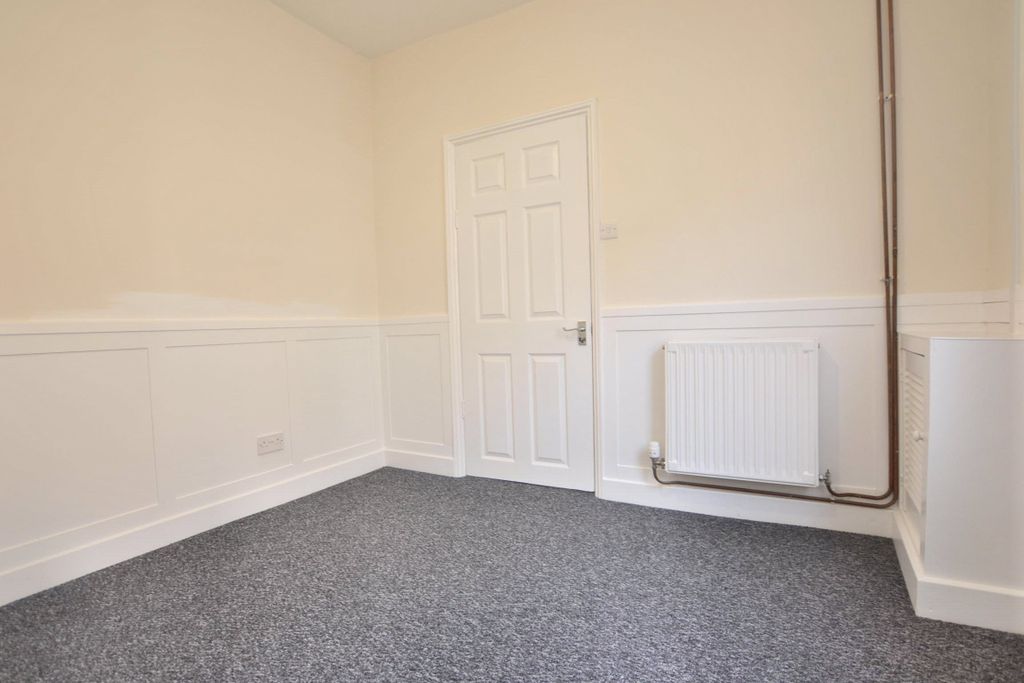 Property photo 3 of 8 Living Room