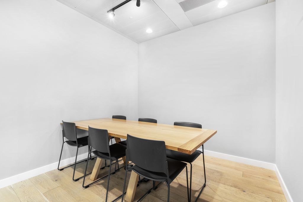 Property photo 1 of 7 Property Image 1