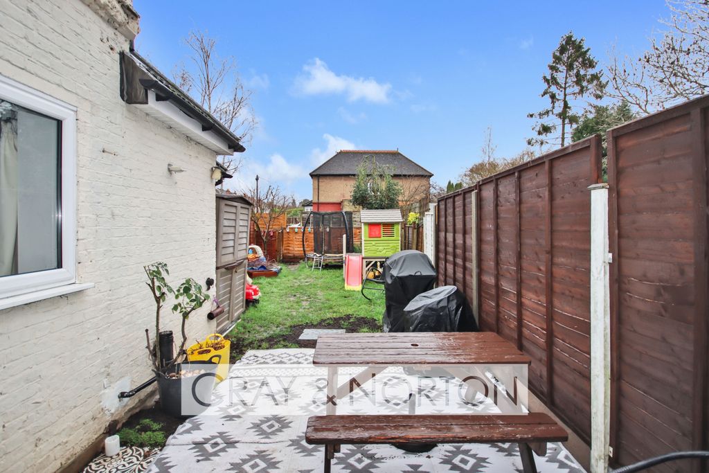 Property photo 2 of 10 Photo 8