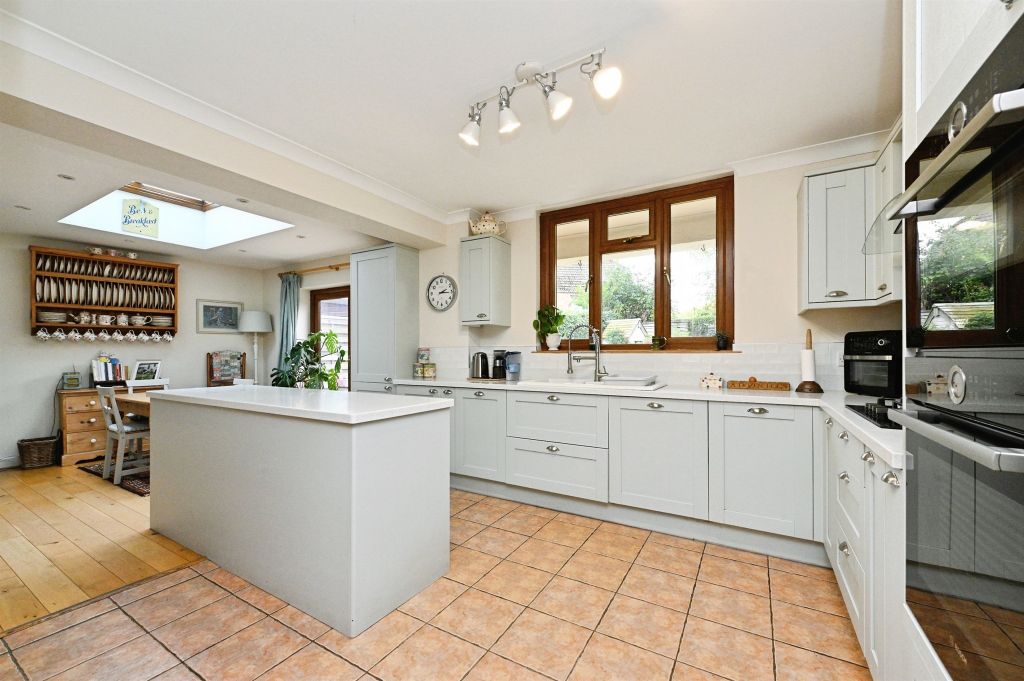 Property photo 3 of 17