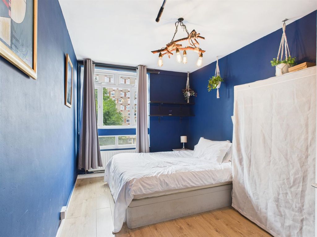 Property photo 3 of 8 Cam04237G0-Pr0155-Still002.Jpg