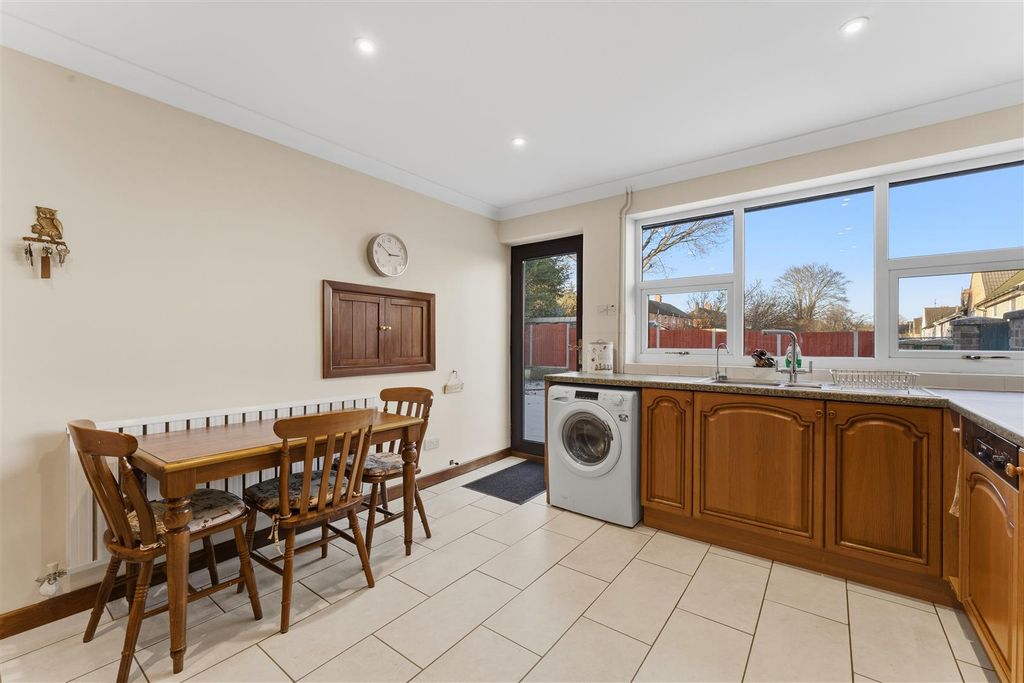 Additional image 13 of 3 bed detached bungalow for saleNN15, East Avenue, Kettering