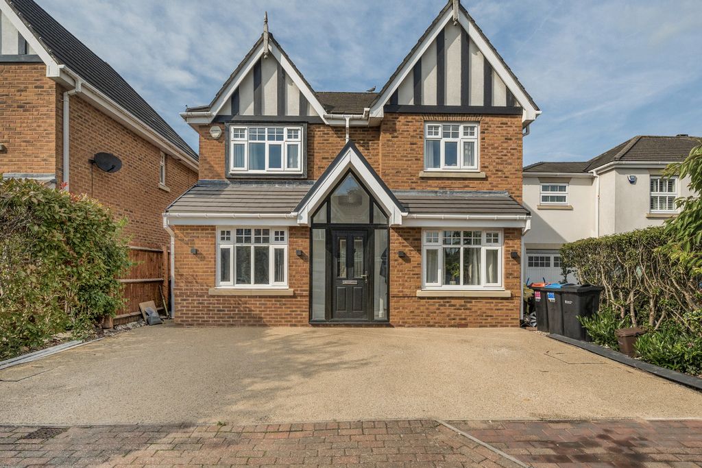Property photo 2 of 24