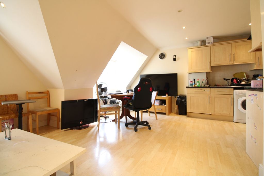 Property photo 3 of 5 Img_5823