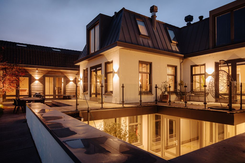 Property photo 2 of 50