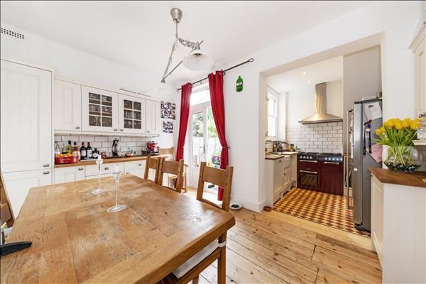 Property photo 3 of 10 Picture 3