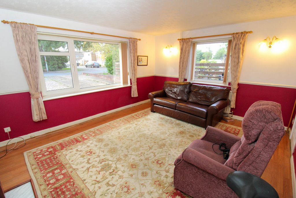 Property photo 3 of 16