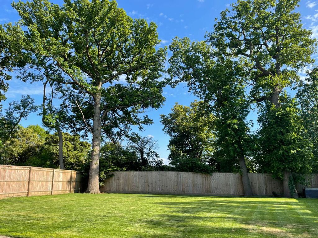 Property photo 2 of 45