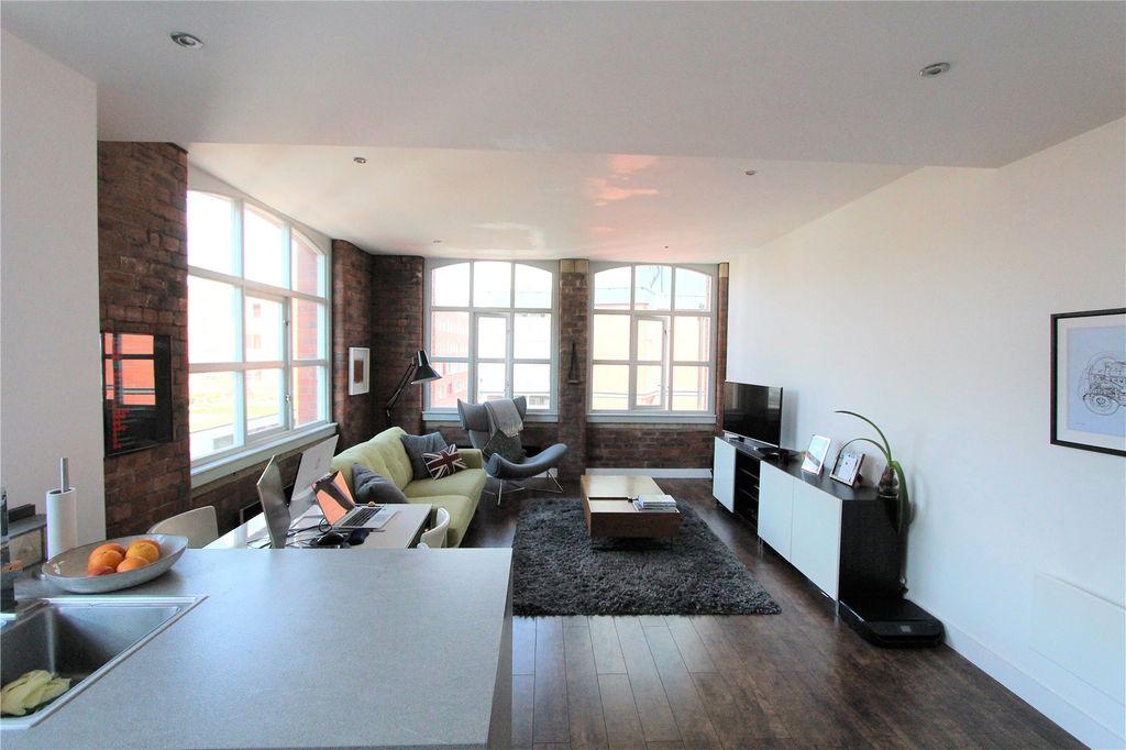 Property photo 3 of 9 Picture No. 06