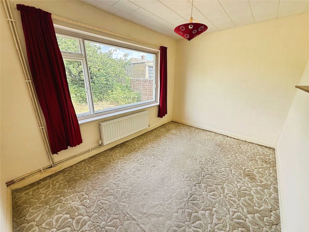 Property photo 3 of 12 Bedroom 2