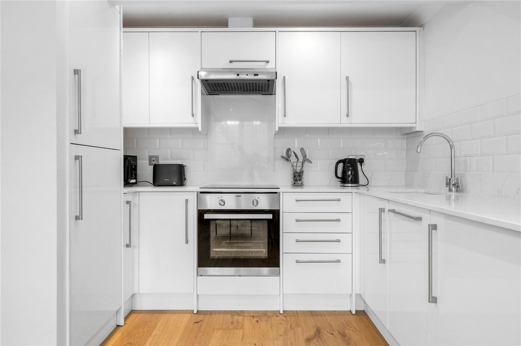 Property photo 3 of 12 Picture No. 33