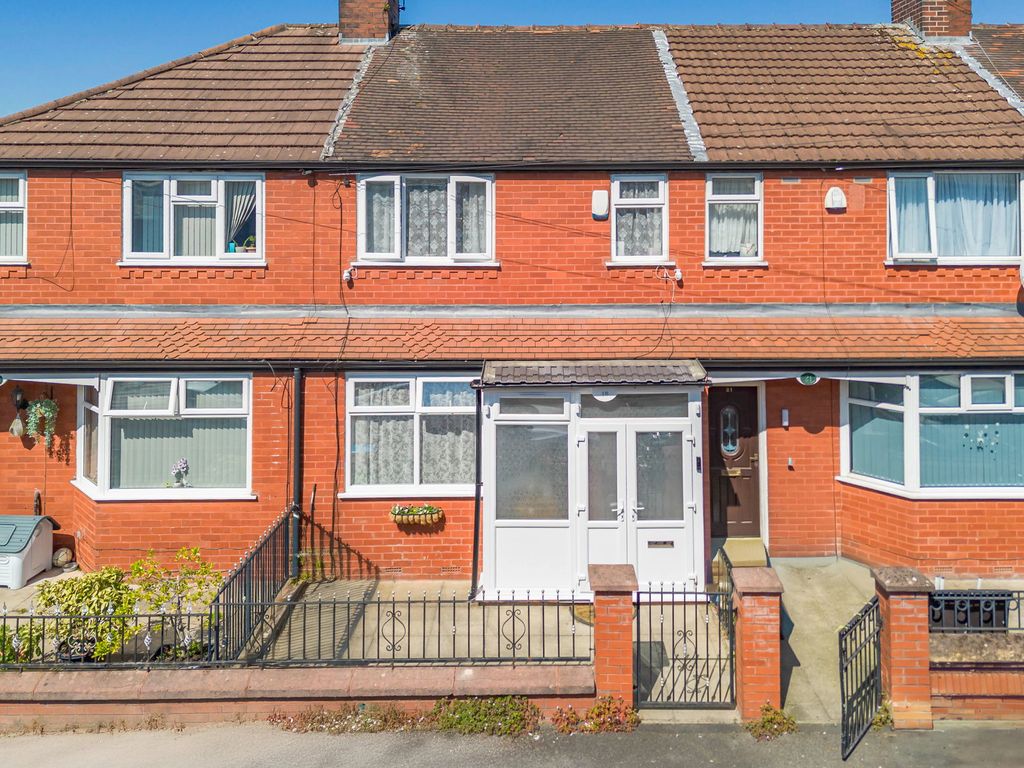 Property photo 1 of 17