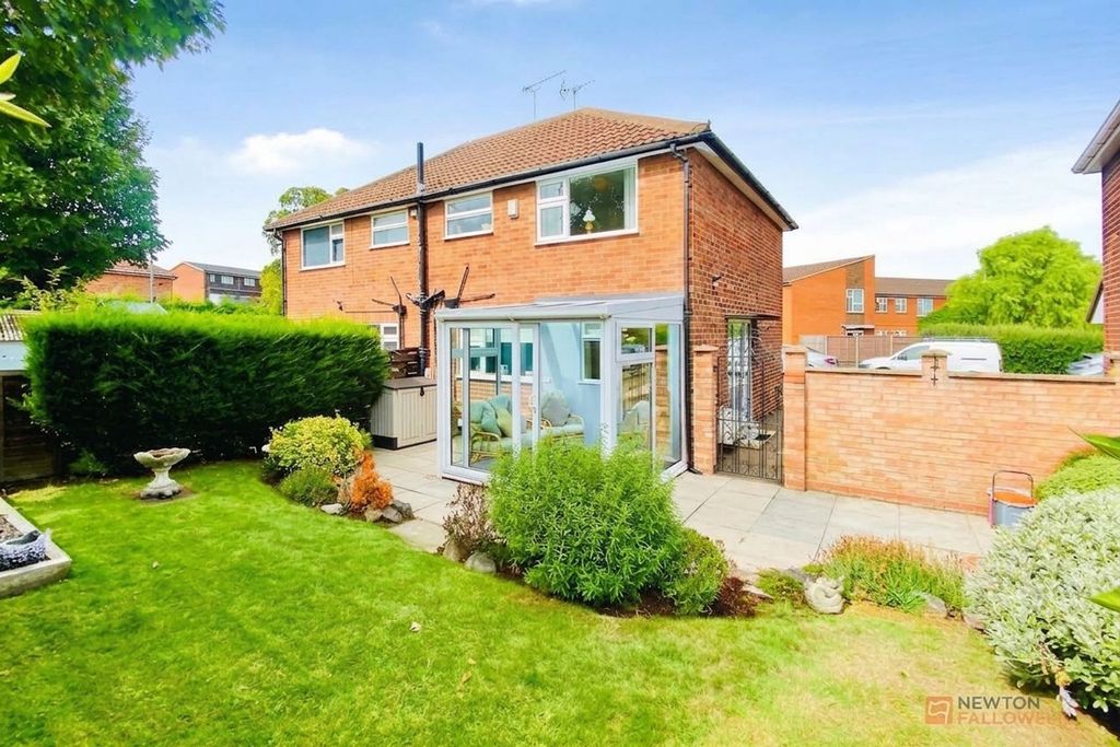 Property photo 2 of 22